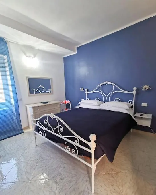 La Regina Tiberina Apartment Rome Italy