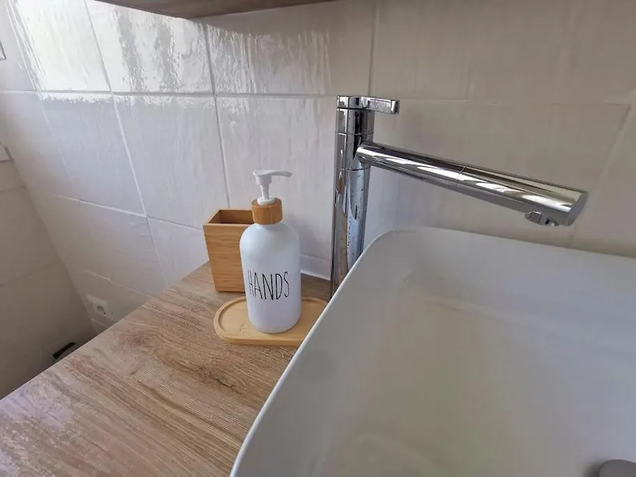 La Regina Tiberina Apartment Rome