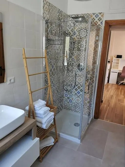 La Regina Tiberina Apartment Rome 0*,