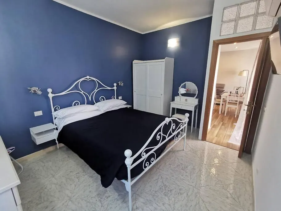 La Regina Tiberina Apartment Rome 0*,